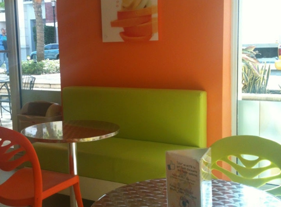 Tutti Frutti Frozen Yogurt - West Palm Beach, FL