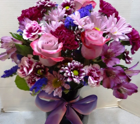 Amanda's Flowers & Gifts - Bonney Lake, WA