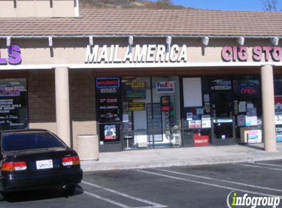 Mail America - Canyon Country, CA