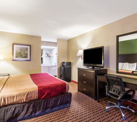 Econo Lodge - Birmingham, AL