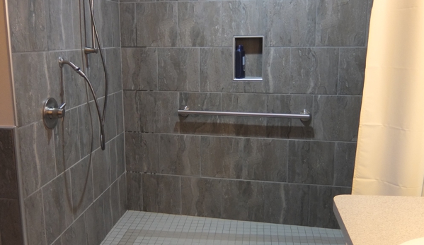 Functional Homes INC - Saint Joseph, MI. European-style shower.