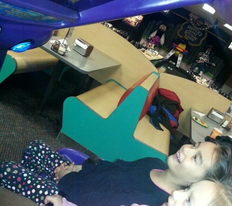 Chuck E. Cheese's - Darien, IL