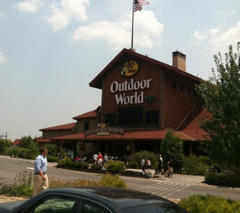 Bass Pro Shops - Kodak, TN