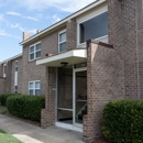 Cedar Creek Apartments - Apartments