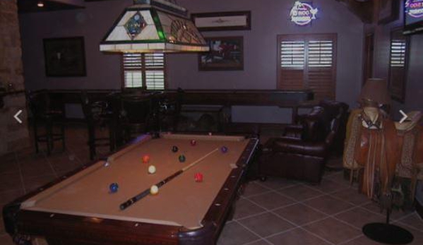 Paradise Billiards Inc - Corpus Christi, TX