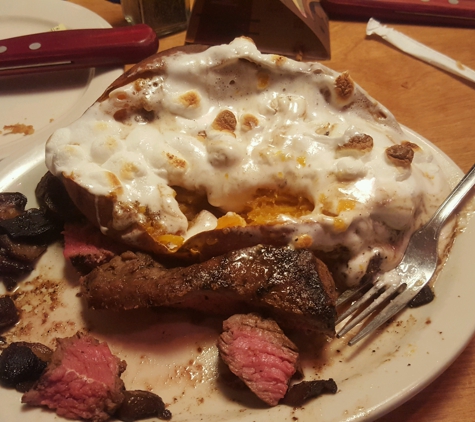 Texas Roadhouse - Dubuque, IA