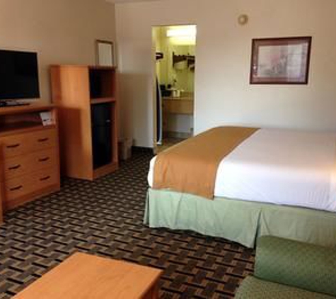 Americas Best Value Inn - Desoto, TX