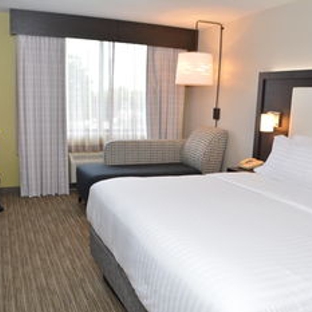 Holiday Inn Express & Suites Waterville - North - Waterville, ME