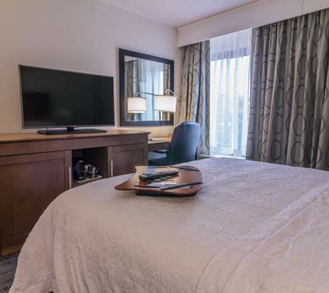 Hampton Inn Winchester-University/Mall Area - Winchester, VA