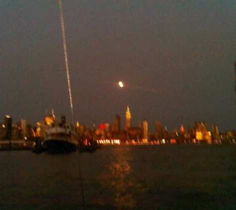 Lincoln Harbor Yacht Club - Weehawken, NJ