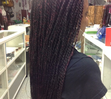 Braids & Boutique - Durham, NC