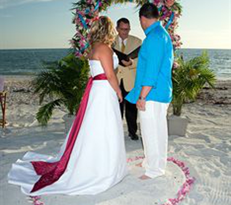 Sunset Vistas Beachfront Suites - Treasure Island, FL