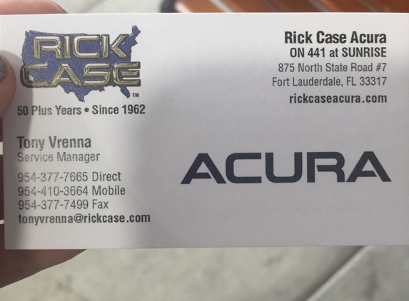 Rick Case Acura - Plantation, FL. Who screams in a girls face about fake statistics then gets mad when he is called out on his lies... This guy!