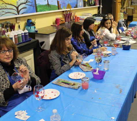 Paint the Town Studios, LLC - Cranston, RI. Glass Art Paint Night