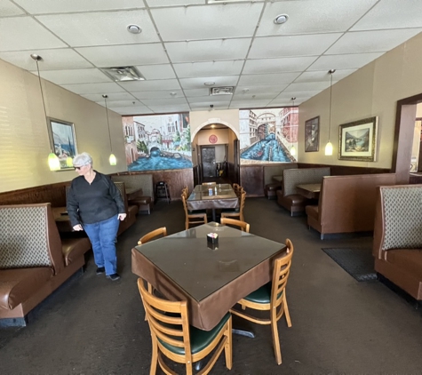 Melini Cucina - Mount Sterling, KY. main seating area. There is also another seating area which is about as bid as this one.