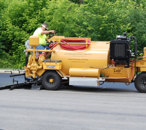 Striping & Sealcoating by Exterior Maintenance - Nashville, TN