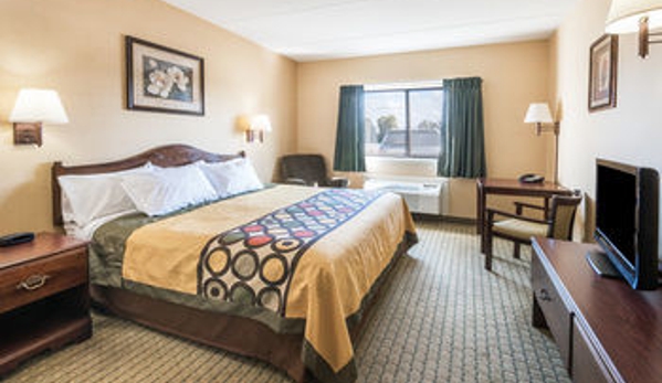 Super 8 by Wyndham Henrietta/Rochester Area - Henrietta, NY