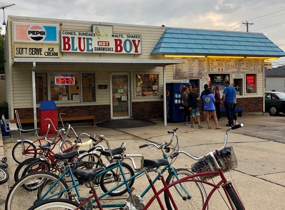 Boy Blue Dairy Treat Store - Beaver Dam, WI