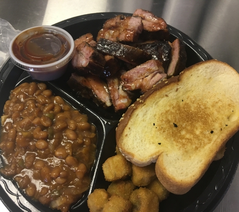 Mike's BBQ House - Tupelo, MS