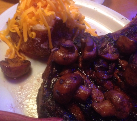 Texas Roadhouse - Live Oak, TX