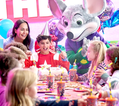 Chuck E. Cheese's - Roseville, MI