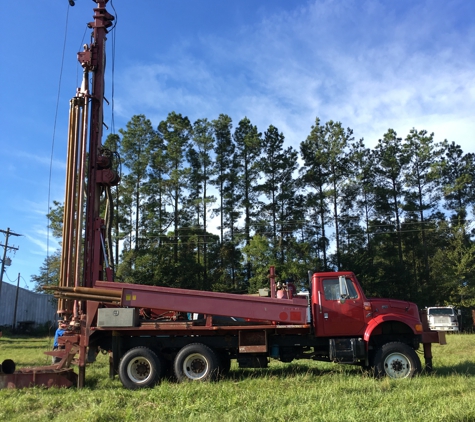 Clark Darrell Well Drilling & Pump Repair Service - Grand Ridge, FL