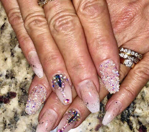 Annie's Nails - Ozark, AL