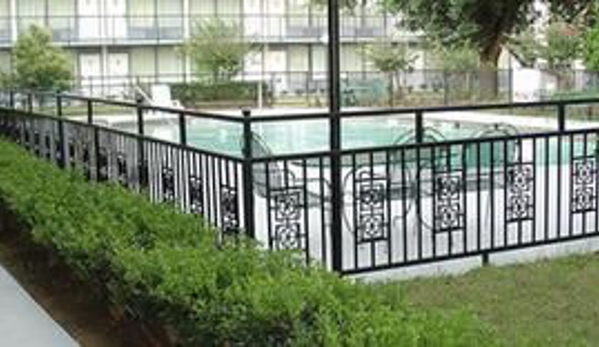 Homeplace Inn & Suites - Jacksonville, TX