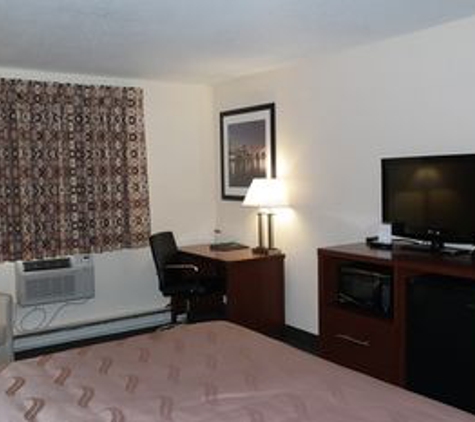 Quality Inn - Janesville, WI