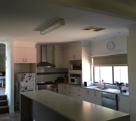 AJ & M Electrical - Echuca Village, VIC