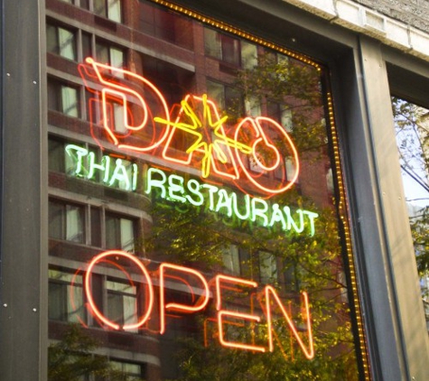 Dao Thai Restaurant - Chicago, IL