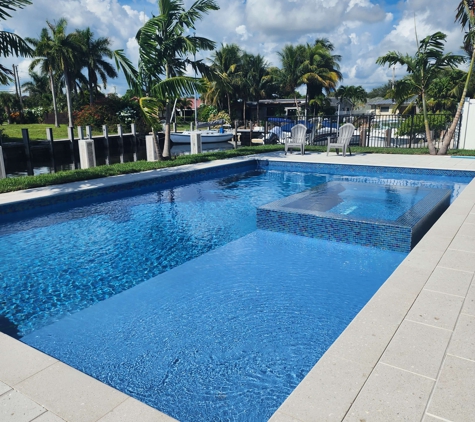 Craftmaster Custom Pools - West Palm Beach, FL. Pool Builders Boynton Beach