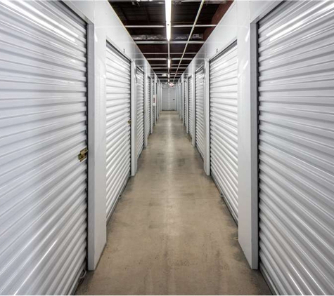 Extra Space Storage - Newington, CT