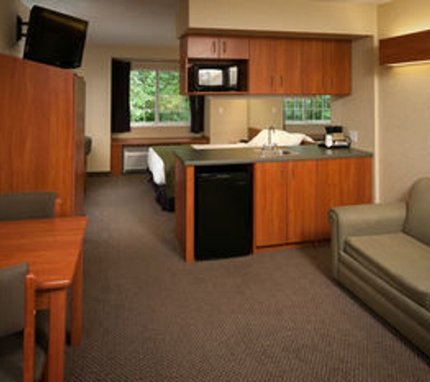 Microtel Inn & Suites by Wyndham Beckley East - Beckley, WV