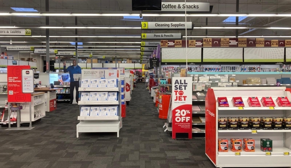 Staples - La Verne, CA