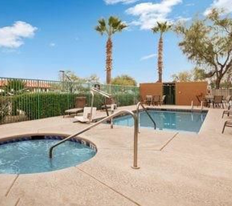 Super 8 by Wyndham Marana/Tucson Area - Tucson, AZ