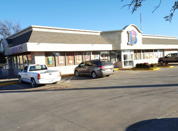 Braum's Ice Cream and Dairy Store - Gainesville, TX