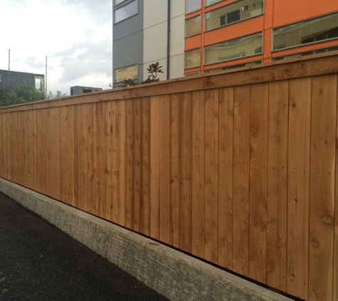 Rainier Fencing & Decking - Auburn, WA