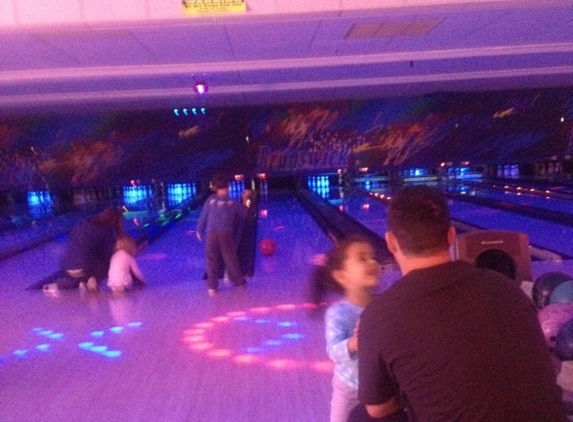 Brunswick Zone - Woodridge, IL