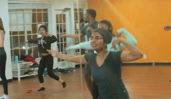 Bollycurves - Bollywood Dance + Yoga + Fitness - Houston, TX. Bollywood Fitness