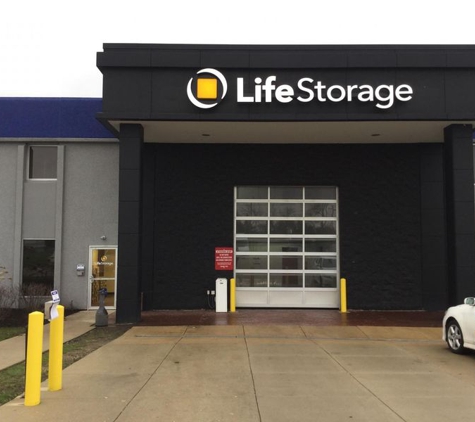 Extra Space Storage - Addison, IL