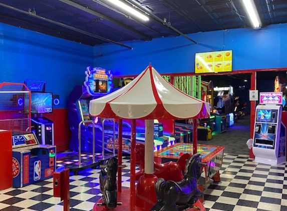 Rack N Roll Family Fun Center - Passaic, NJ