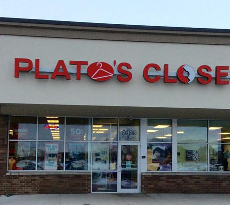 Plato's Closet - Waterloo, IA