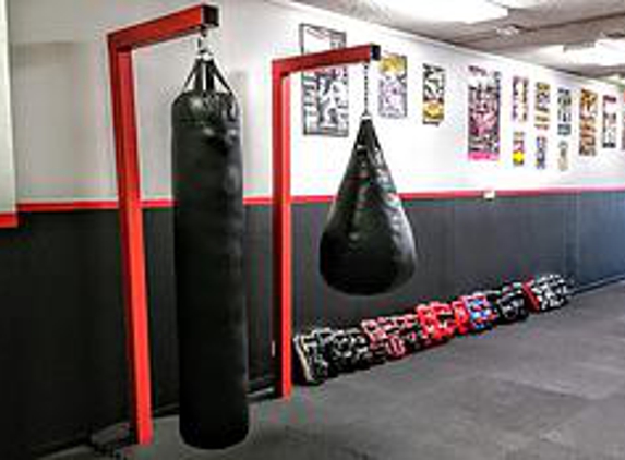 Carrillo Muay Thai Boxing Institute - Santa Ana, CA