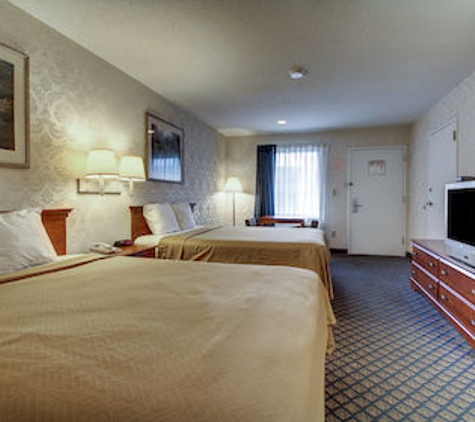 Econo Lodge - Hattiesburg, MS