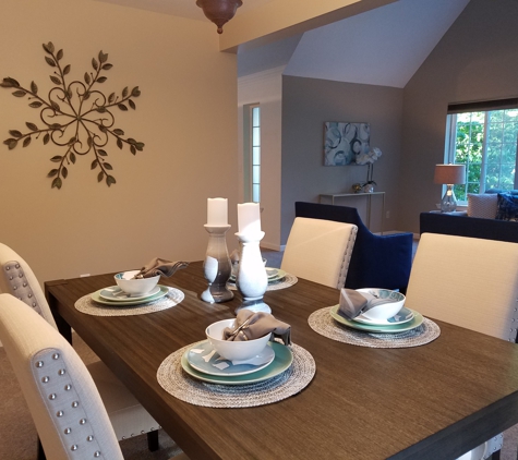 The Staging House, LLC - Port Orchard, WA. Port Orchard Dining Room