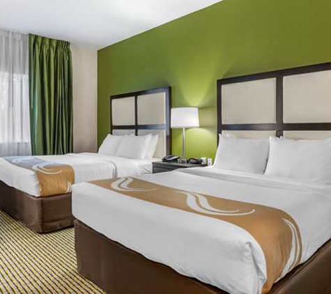 Quality Inn & Suites - Bay City, MI