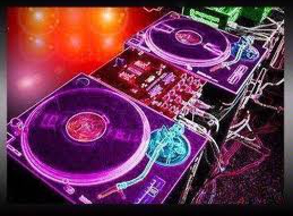 DJ Boomer's Entertainment Factory - Fort Pierce, FL