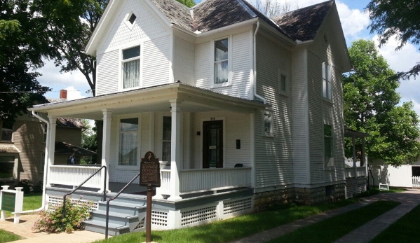 Ronald Reagan Boyhood Home - Dixon, IL