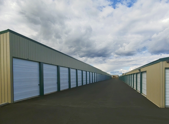 Amazing Storage Complex - Spokane, WA